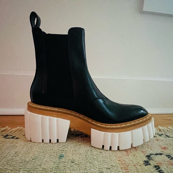 Stella McCarthy Emilie boot- brand new. - Picture 1 of 9